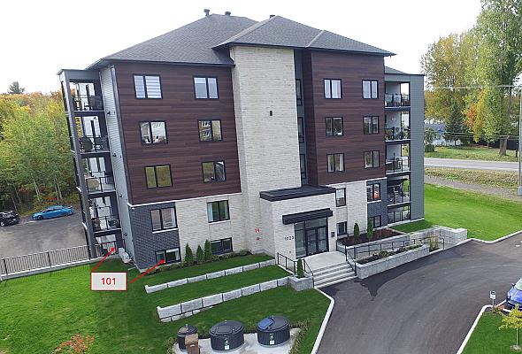 4 1/2 - Domaine du Sentier Riverain - Photo 1